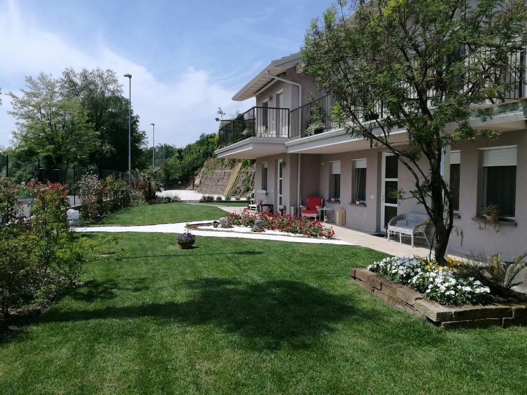 Mimosa Apartments Soiano Del Lago Zewnętrze zdjęcie